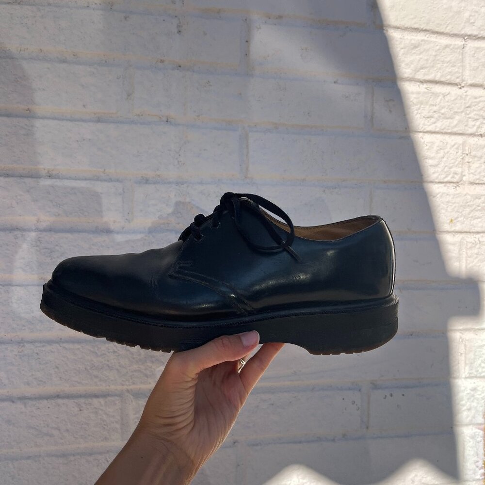 Vintage Dr. Martens Navy Derby Shoes / England / Smooth Leather